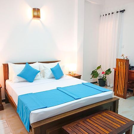 The Blue Haze Weligama Hotell Exteriör bild