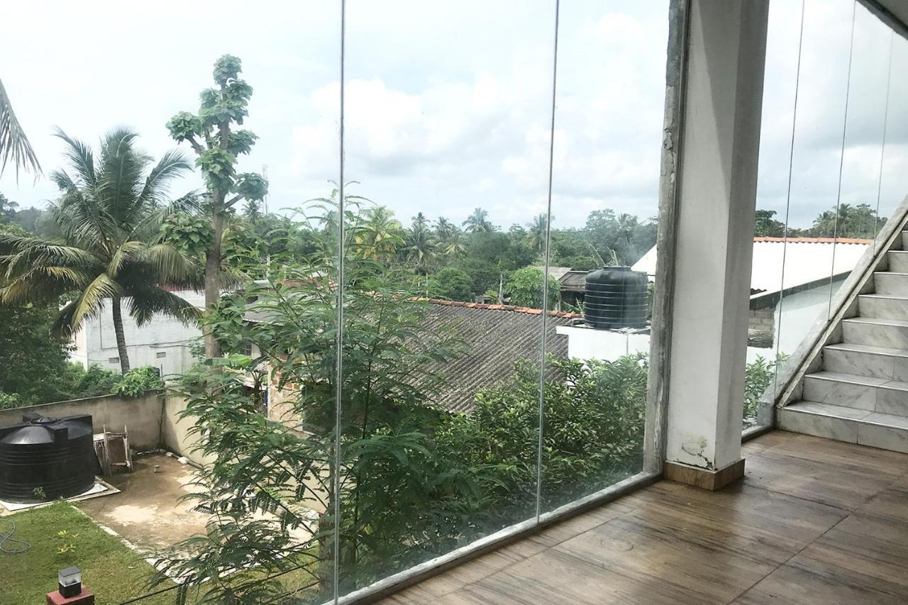 The Blue Haze Weligama Hotell Exteriör bild