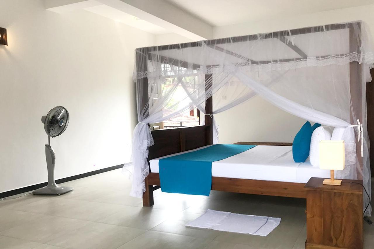 The Blue Haze Weligama Hotell Exteriör bild