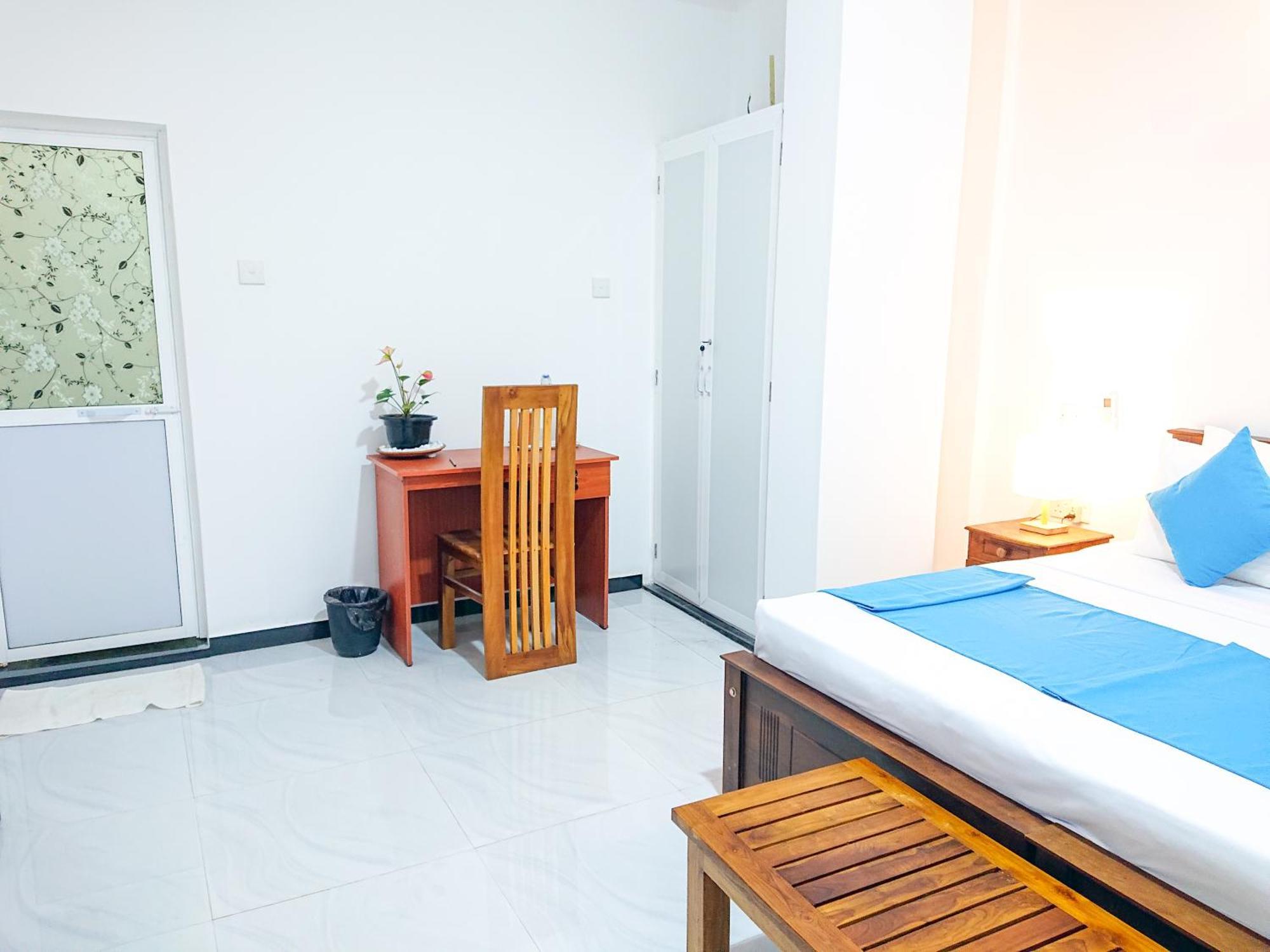 The Blue Haze Weligama Hotell Exteriör bild